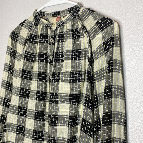 Anthropologie Pilcro Breezy Plaid Button down Size XXS - Picture 7 of 10